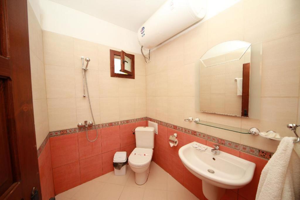 Hotel Complex Barite Chernevo Esterno foto